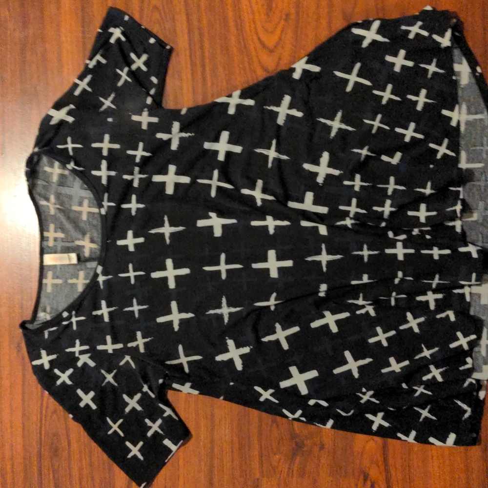 3/$30 - LuLaRoe Perfect Tee - XS